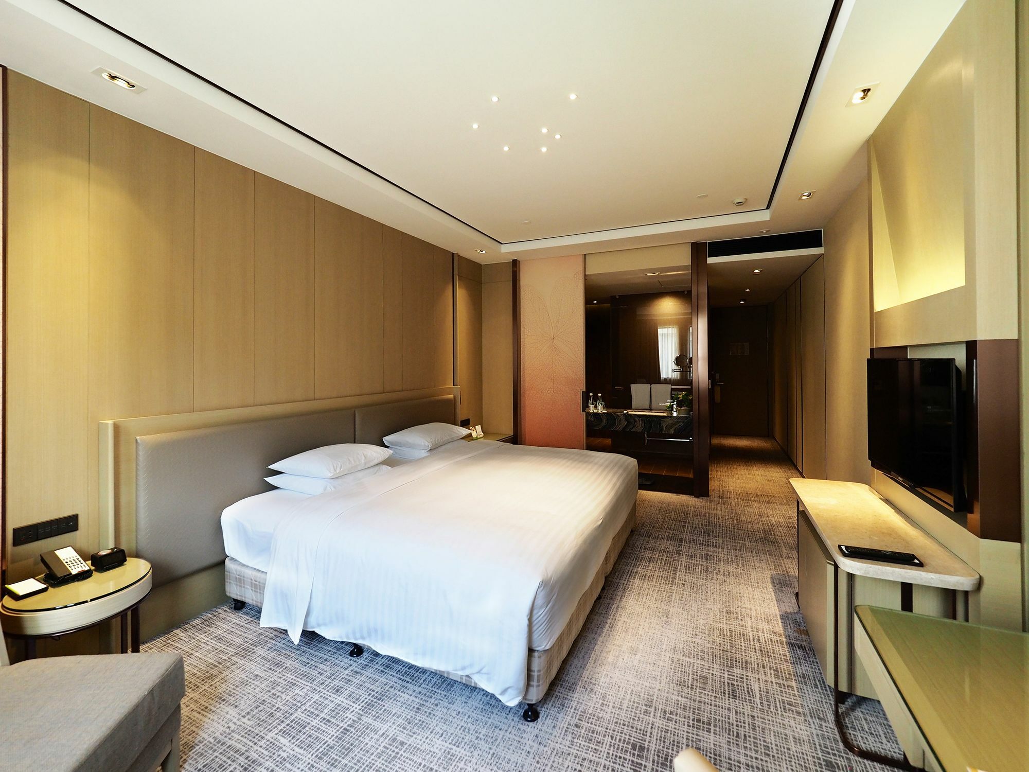 Courtyard By Marriott Shanghai International Tourism And Resorts Zone Exterior photo
